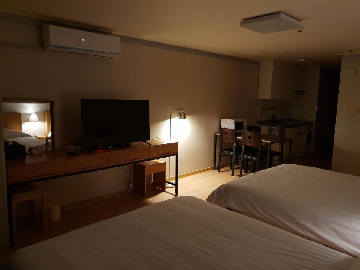 Stay And Co Residence Коян Екстер'єр фото